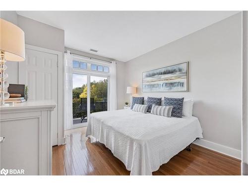 112-140 Cedar Island Road, Orillia, ON - Indoor Photo Showing Bedroom