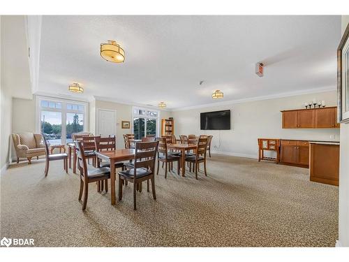 112-140 Cedar Island Road, Orillia, ON - Indoor Photo Showing Dining Room