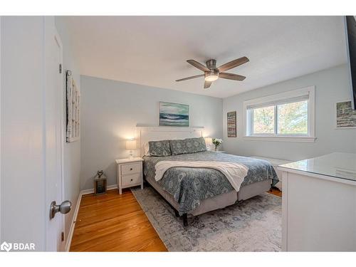 15 Pratt Road, Barrie, ON - Indoor Photo Showing Bedroom