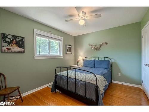 15 Pratt Road, Barrie, ON - Indoor Photo Showing Bedroom