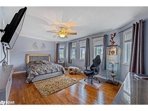 66 Penvill Trail, Barrie, ON - Indoor Photo Showing Bedroom