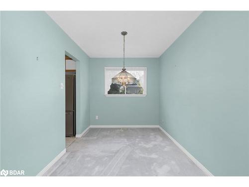 107 Henry Street, Barrie, ON - Indoor Photo Showing Other Room