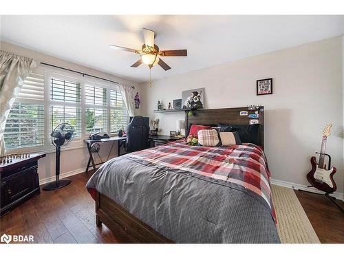 33 Penvill Trail, Barrie, ON - Indoor Photo Showing Bedroom