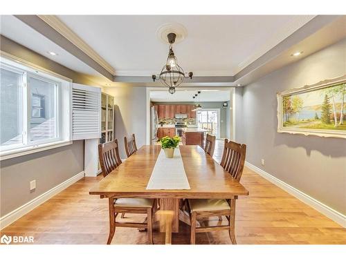 23 Grove Street, Hamilton, ON - Indoor Photo Showing Dining Room