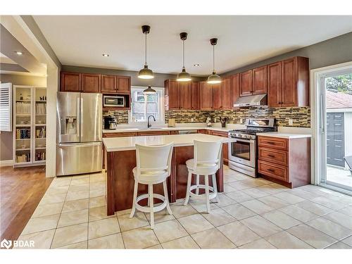 23 Grove Street, Hamilton, ON - Indoor Photo Showing Kitchen With Stainless Steel Kitchen With Upgraded Kitchen