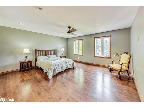 23 Grove Street, Hamilton, ON - Indoor Photo Showing Bedroom