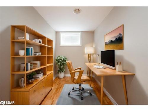 30 Drury Lane, Barrie, ON - Indoor Photo Showing Office