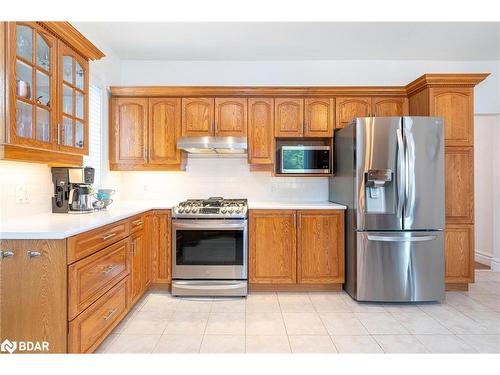 62 Fletcher Crescent, Alliston, ON - Indoor Photo Showing Kitchen