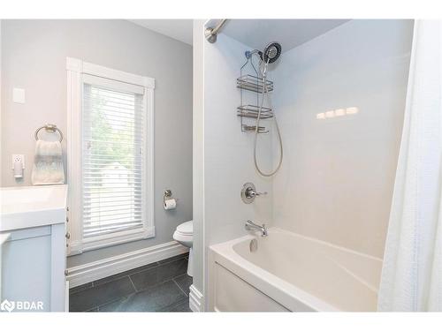 62 Fletcher Crescent, Alliston, ON - Indoor Photo Showing Bathroom