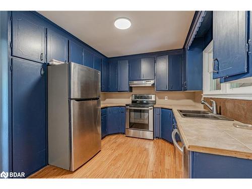 34 Strabane Avenue, Barrie, ON - Indoor Photo Showing Kitchen With Double Sink