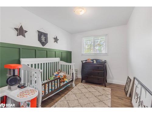 3421 Timberline Avenue, Severn Twp, ON - Indoor Photo Showing Bedroom