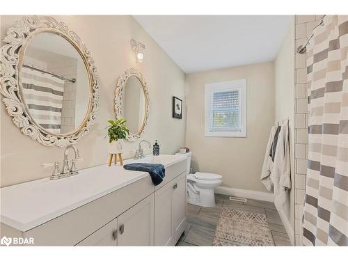 3421 Timberline Avenue, Severn Twp, ON - Indoor Photo Showing Bathroom