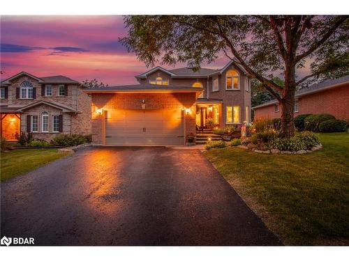 8 Dove Crescent, Barrie, ON - Outdoor With Facade