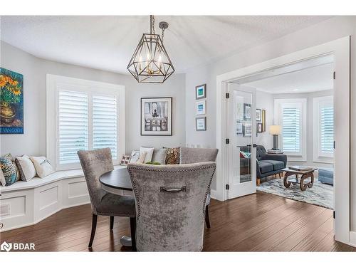 8 Dove Crescent, Barrie, ON - Indoor Photo Showing Dining Room