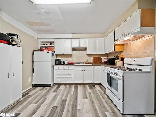 278 Anne Street N, Barrie, ON - Indoor Photo Showing Kitchen