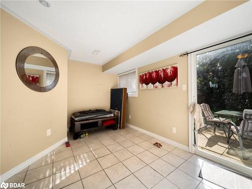 18 Ridgeway Avenue, Barrie, ON - Indoor Photo Showing Other Room