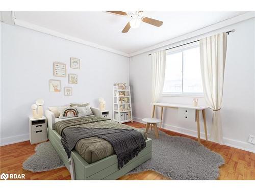 549 King Street, Midland, ON - Indoor Photo Showing Bedroom