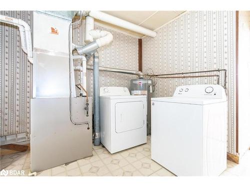 549 King Street, Midland, ON - Indoor Photo Showing Laundry Room