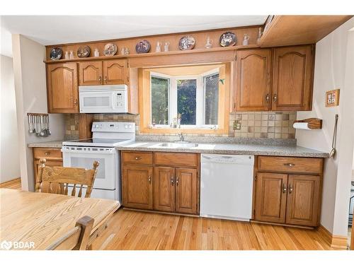 7 Eden Place, Georgetown, ON - Indoor Photo Showing Kitchen