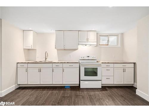 75 Marshall Street, Barrie, ON - Indoor Photo Showing Kitchen