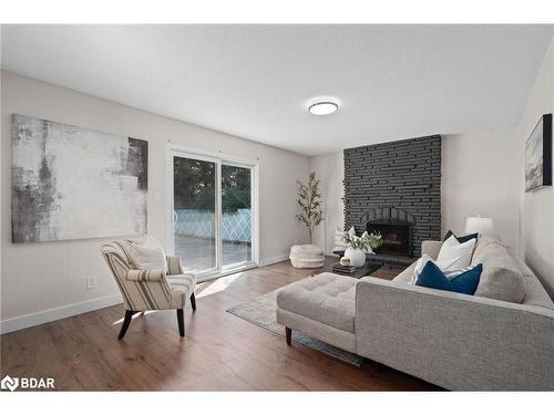 75 Marshall Street, Barrie, ON - Indoor Photo Showing Living Room With Fireplace