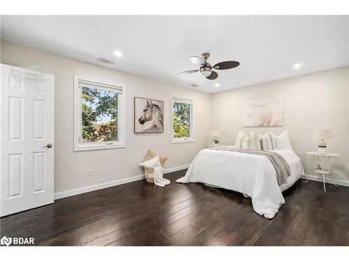 75 Marshall Street, Barrie, ON - Indoor Photo Showing Bedroom