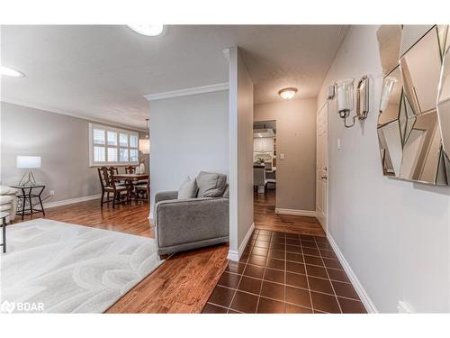 37 Culpepper Drive, Waterloo, ON - Indoor Photo Showing Living Room