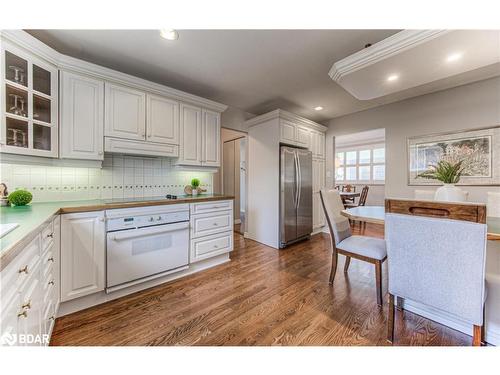 37 Culpepper Drive, Waterloo, ON - Indoor Photo Showing Kitchen