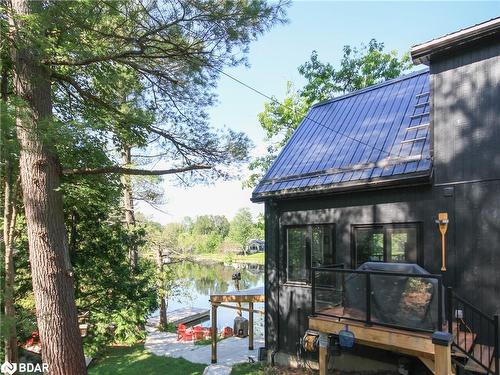 8098 Laidlaw Avenue, Washago, ON - Outdoor