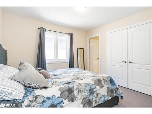 170 Stevenson Crescent, Bradford, ON - Indoor Photo Showing Bedroom