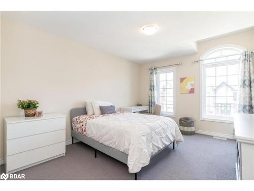 170 Stevenson Crescent, Bradford, ON - Indoor Photo Showing Bedroom