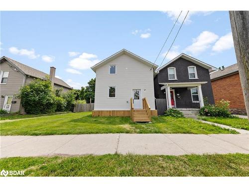 489 Sherbrooke Street, Peterborough, ON - Outdoor With Facade