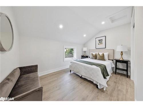 489 Sherbrooke Street, Peterborough, ON - Indoor Photo Showing Bedroom