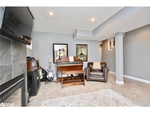 289 Pringle Drive, Barrie, ON - Indoor With Fireplace