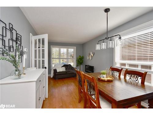 289 Pringle Drive, Barrie, ON - Indoor Photo Showing Dining Room