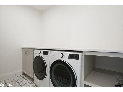 46 Tyndale Road, Barrie, ON - Indoor Photo Showing Laundry Room