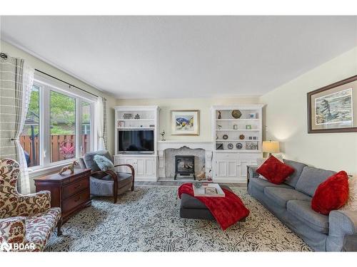 5 Kenwell Court, Wasaga Beach, ON - Indoor Photo Showing Living Room With Fireplace