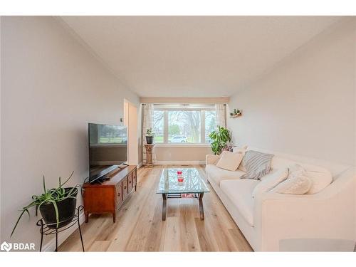 24B Bernick Drive, Barrie, ON - Indoor Photo Showing Living Room