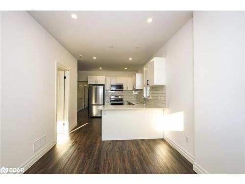 231 Waterloo Street, London, ON - Indoor Photo Showing Kitchen