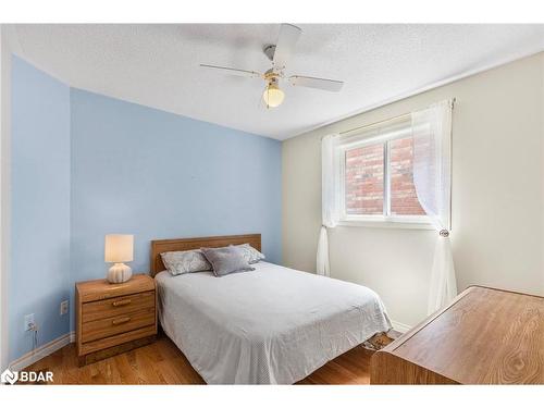 49 Wallwins Way, Barrie, ON - Indoor Photo Showing Bedroom