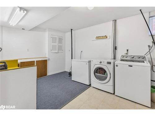 49 Wallwins Way, Barrie, ON - Indoor Photo Showing Laundry Room