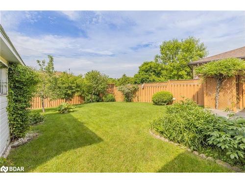 49 Wallwins Way, Barrie, ON - Outdoor