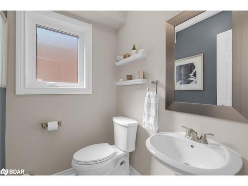 11 Hawkins Drive, Barrie, ON - Indoor Photo Showing Bathroom