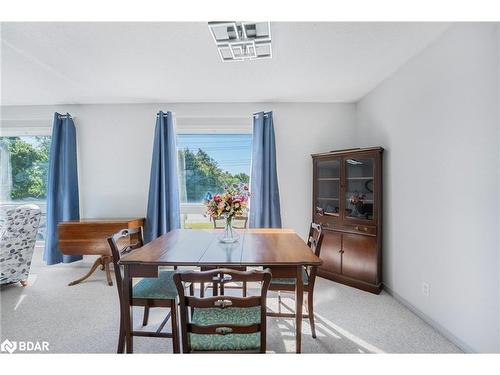 306 Edgehill Drive, Barrie, ON - Indoor Photo Showing Dining Room