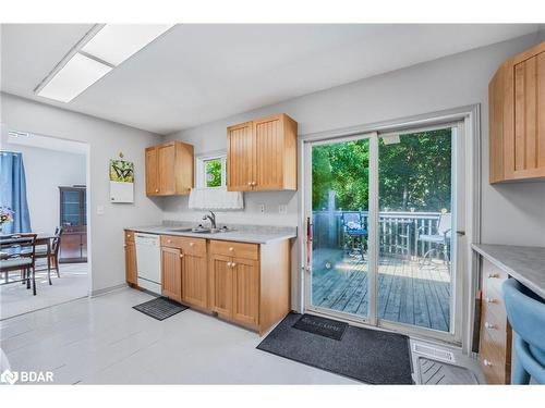 306 Edgehill Drive, Barrie, ON - Indoor Photo Showing Kitchen With Double Sink