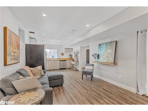 1289 Lowrie Street, Innisfil, ON - Indoor Photo Showing Living Room