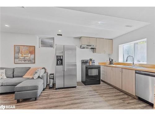 1289 Lowrie Street, Innisfil, ON - Indoor Photo Showing Kitchen