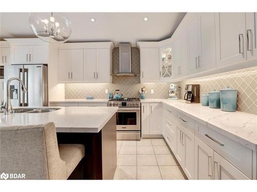 1205 Barnswallow Court, Peel, ON - Indoor Photo Showing Kitchen With Double Sink With Upgraded Kitchen