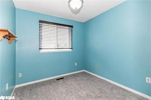 43 Laidlaw Drive, Barrie, ON - Indoor Photo Showing Other Room