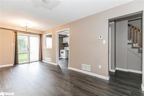 43 Laidlaw Drive, Barrie, ON - Indoor Photo Showing Other Room